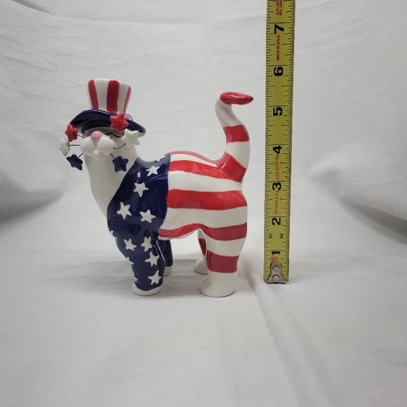 Patriotic Cat - Picture 12 of 13